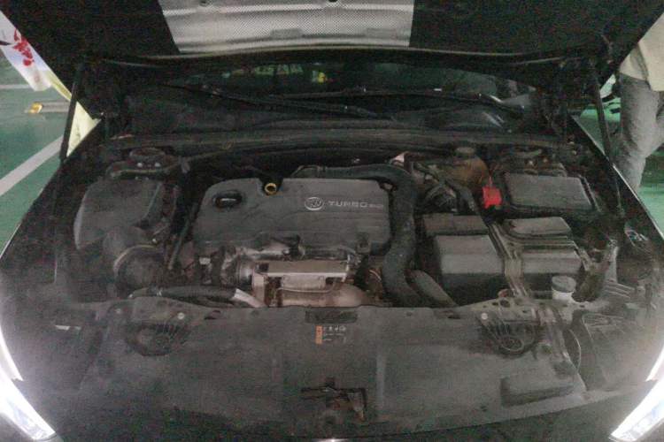 Used Buick Regal 2019 20T Elite Version China VI Standard Engine Bay