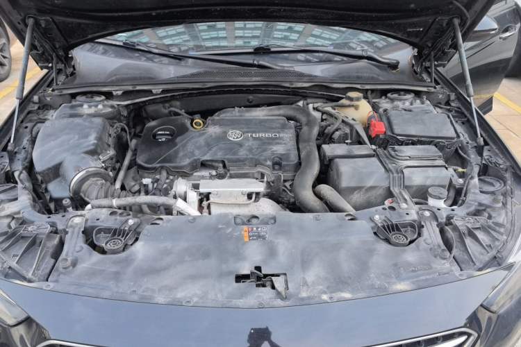 Used Buick Regal 2019 20T Elite Version China VI Standard Engine Bay