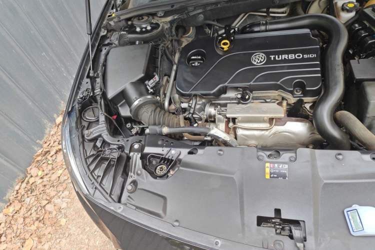 Used Buick Regal 2019 20T Elite Version China VI Standard Engine Bay Right