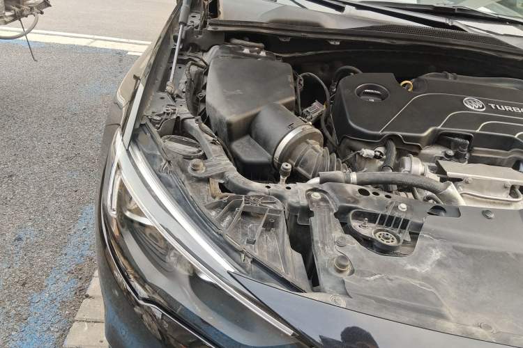 Used Buick Regal 2019 20T Elite Version China VI Standard Engine Bay Right