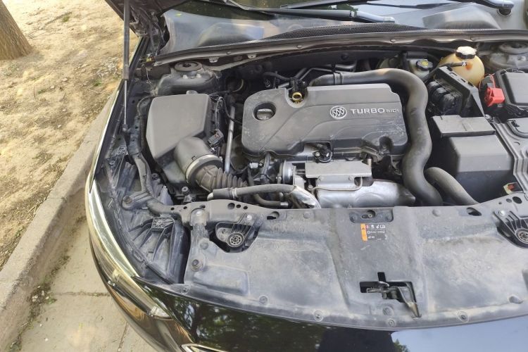 Used Buick Regal 2019 20T Luxury Model China V Standard Engine Bay Right