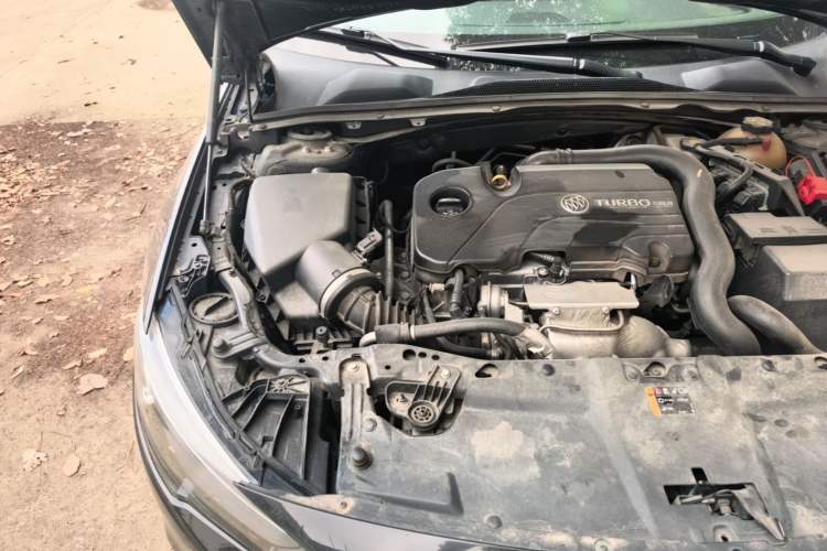Used Buick Regal 2019 20T Elite Version China VI Standard Engine Bay Right