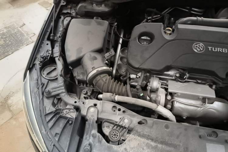 Used Buick Regal 2019 20T Elite Version China V Standard Engine Bay Right