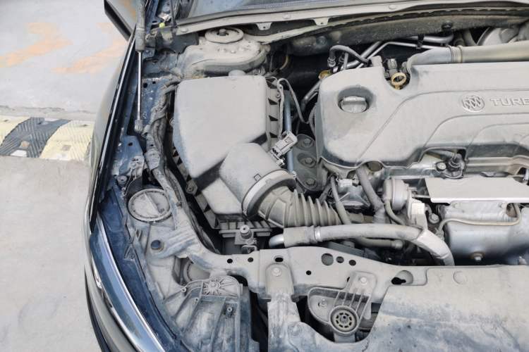 Used Buick Regal 2019 20T Elite Version China VI Standard Engine Bay Right