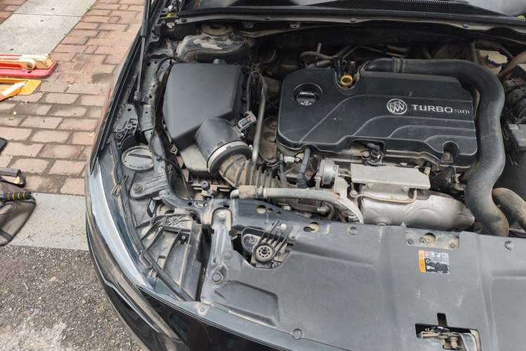 Used Buick Regal 2019 20T Elite Version China V Standard Engine Bay Right