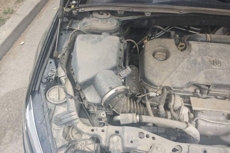 Used Buick Regal 2019 20T Elite Version China VI Standard Engine Bay Right
