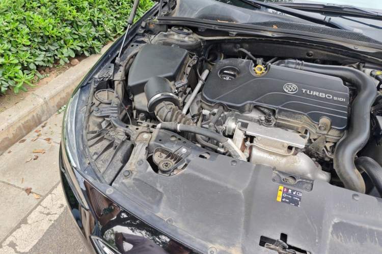 Used Buick Regal 2019 20T Elite Version China VI Standard Engine Bay Right