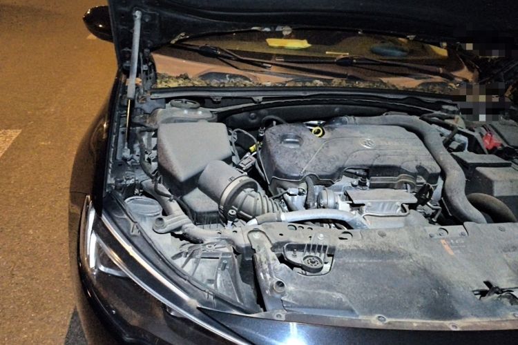 Used Buick Regal 2019 20T Elite Version China VI Standard Engine Bay Right