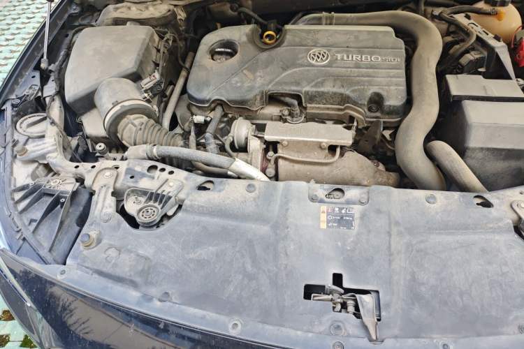 Used Buick Regal 2019 20T Elite Version China VI Standard Engine Bay Right