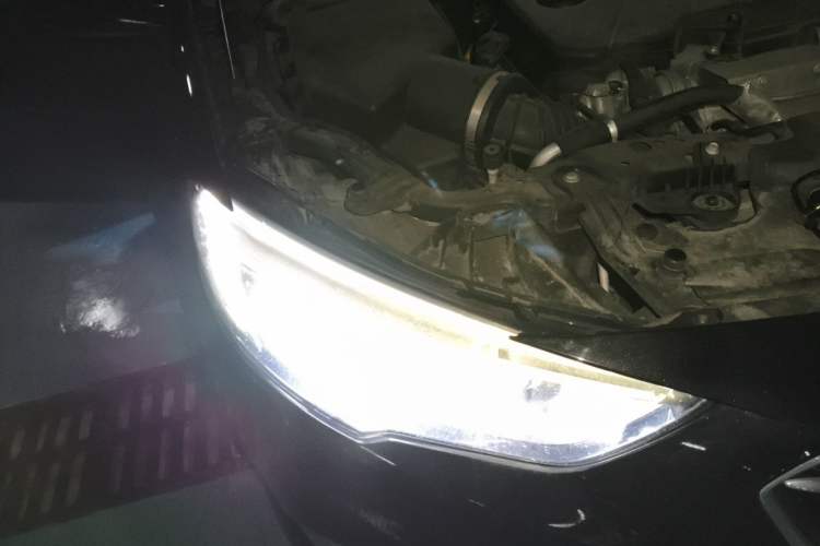 Used Buick Regal 2019 20T Luxury Model China VI Standard Engine Bay Right