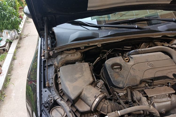 Used Buick Regal 2019 20T Elite Version China VI Standard Engine Bay Right