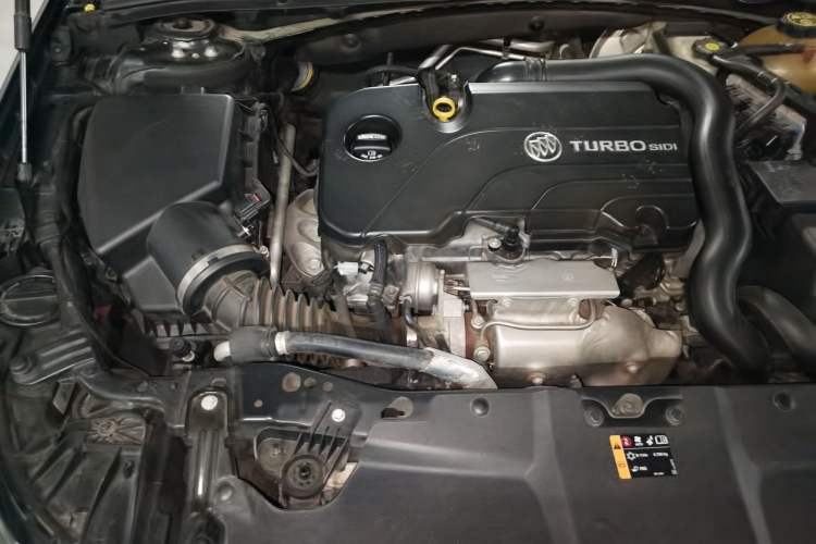 Used Buick Regal 2019 20T Elite Version China VI Standard Engine Bay Right