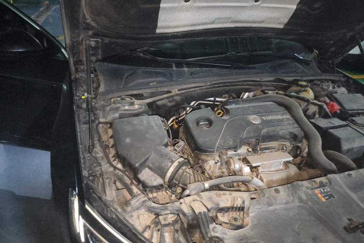 Used Buick Regal 2019 Revised 20T Luxury Version China VI Standard Engine Bay Right