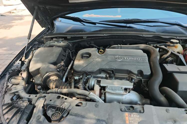 Used Buick Regal 2019 20T Elite Version China VI Standard Engine Bay Right