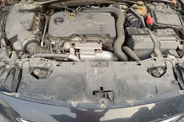 Used Buick Regal 2019 20T Elite Version China V Standard Engine Bay