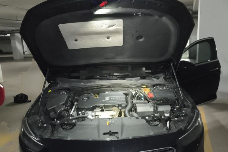 Used Buick Regal 2019 20T Elite Version China VI Standard Engine Bay
