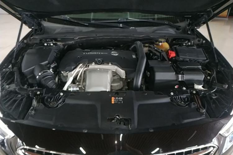 Used Buick Regal 2019 28T Luxury Edition China VI Engine Bay