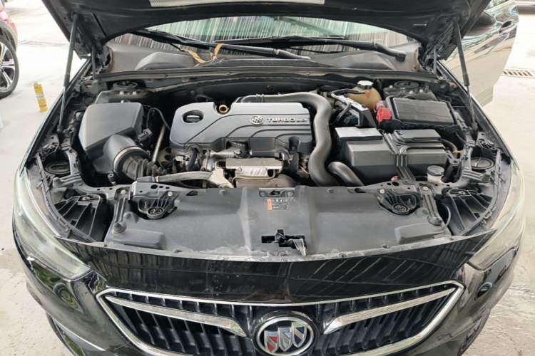 Used Buick Regal 2019 20T Elite Version China VI Standard Engine Bay