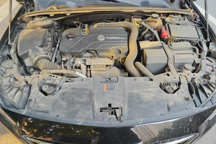 Used Buick Regal 2019 20T Elite Version China VI Standard Engine Bay