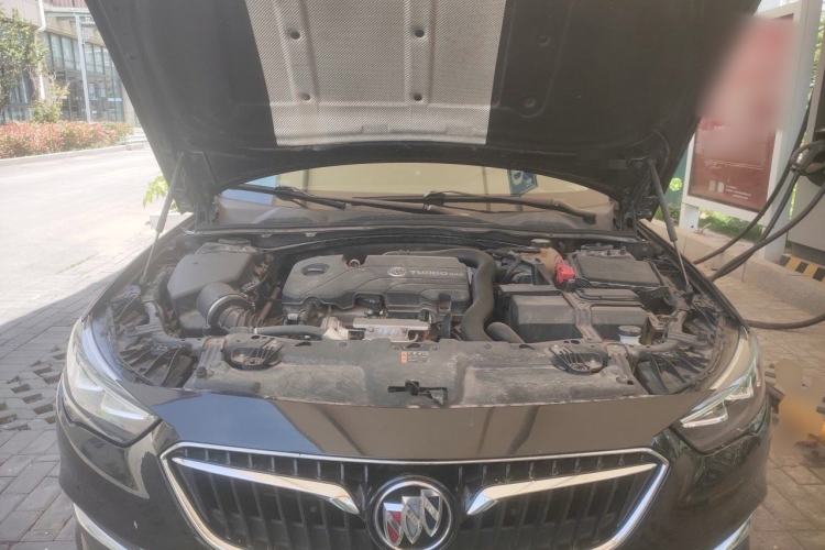 Used Buick Regal 2019 20T Luxury Model China VI Standard Engine Bay