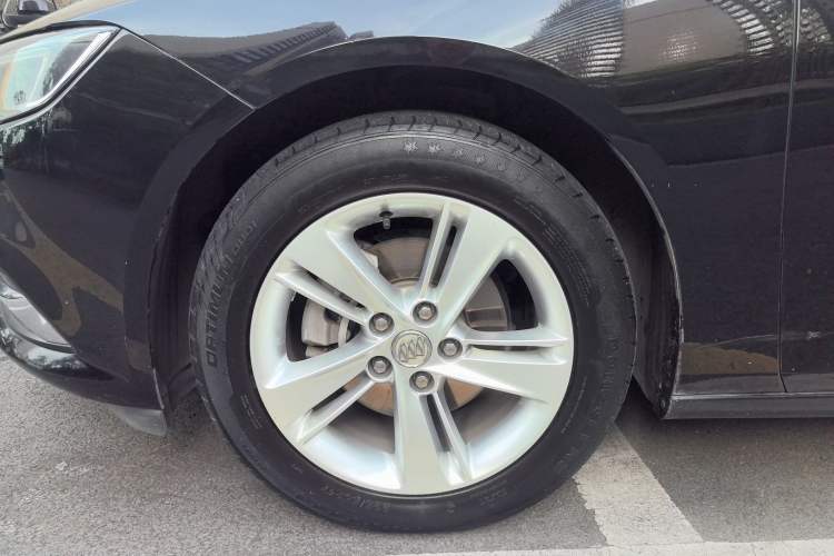 Used Buick Regal 2019 20T Elite Version China VI Standard Exterior 3
