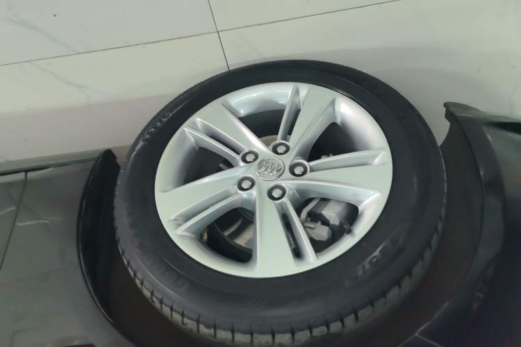 Used Buick Regal 2019 20T Elite Version China VI Standard Exterior 4