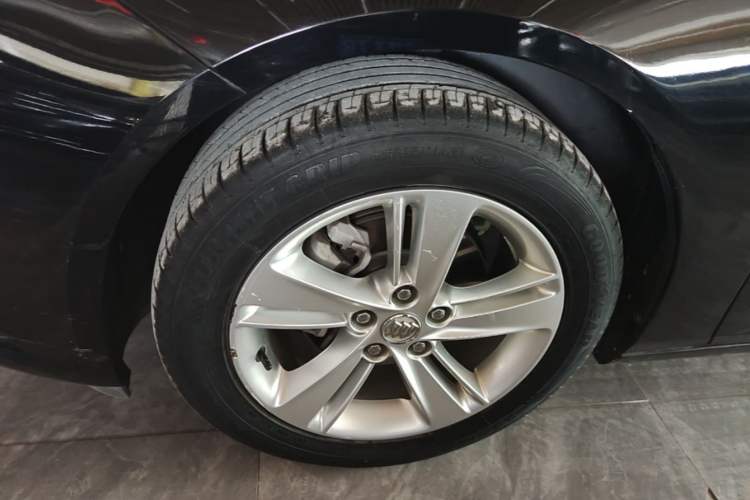 Used Buick Regal 2019 20T Elite Version China VI Standard Exterior 4