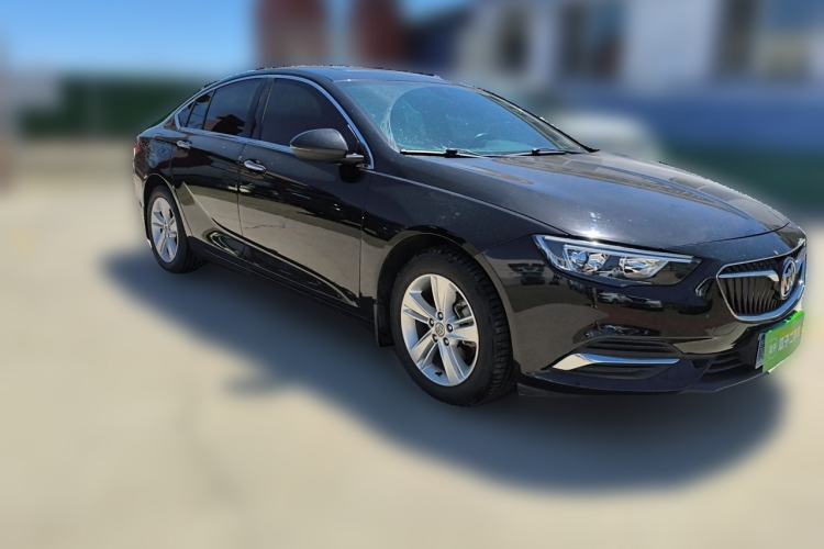 Used Buick Regal  Front Right 45 Deg
