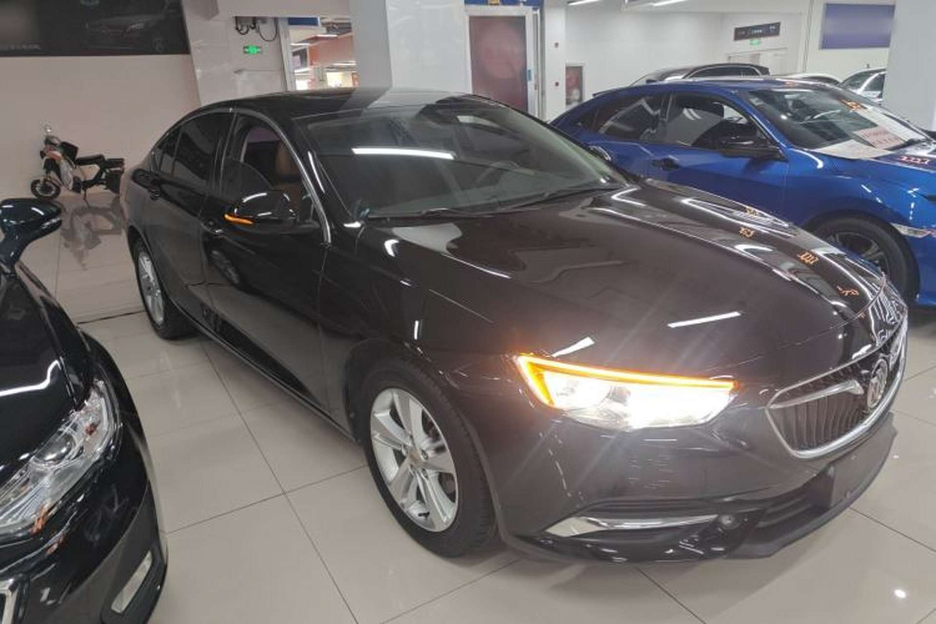 Used Buick Regal 2019 20T Elite Version China VI Standard Front Right 45 Deg
