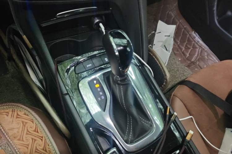 Used Buick Regal 2019 20T Luxury Model China V Standard Gear Lever