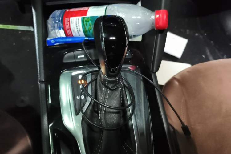 Used Buick Regal 2019 20T Luxury Model China VI Standard Gear Lever