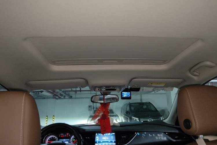 Used Buick Regal 2019 20T Elite Version China VI Standard Headliner