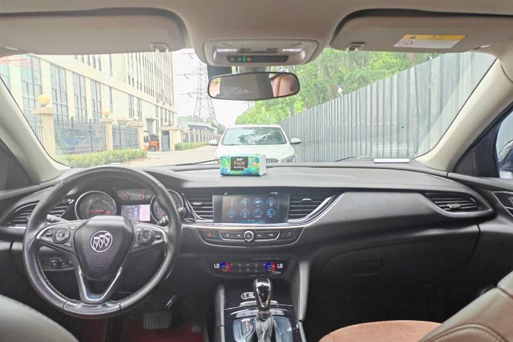 Used Buick Regal 2019 20T Elite Version China VI Standard Headliner