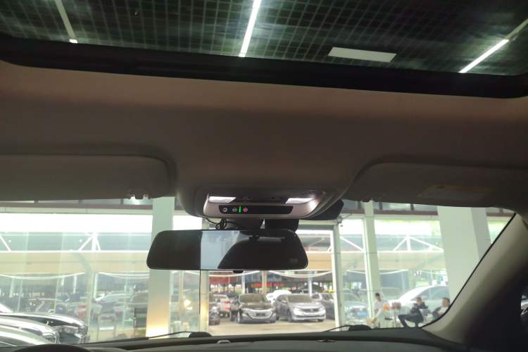 Used Buick Regal 2019 20T Elite Version China VI Standard Headliner