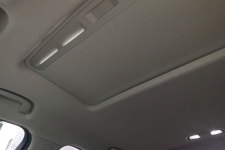 Used Buick Regal 2019 20T Elite Version China V Standard Headliner