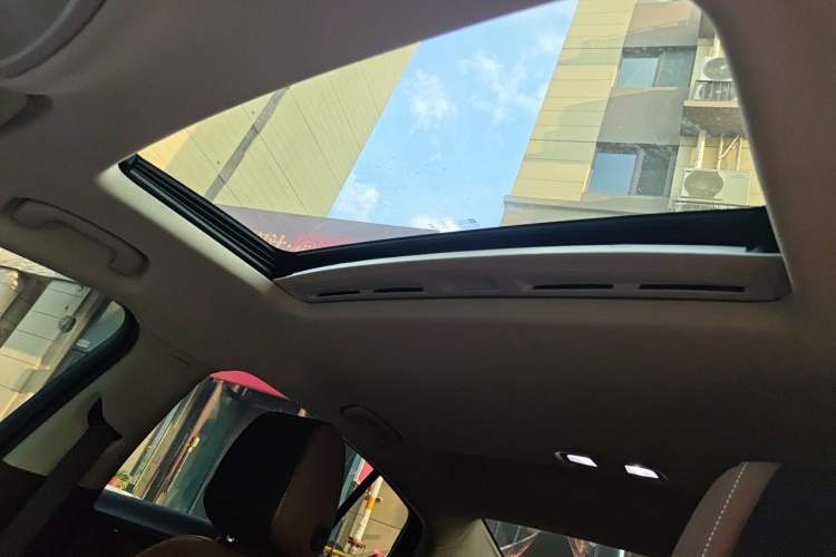 Used Buick Regal 2019 20T Elite Version China VI Standard Headliner