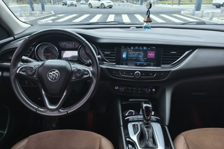 Used Buick Regal 2019 20T Elite Version China VI Standard Interior 1