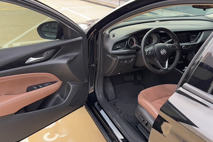 Used Buick Regal 2019 20T Elite Version China VI Standard Interior 3