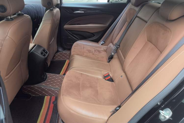 Used Buick Regal 2019 20T Elite Version China VI Standard Interior 4
