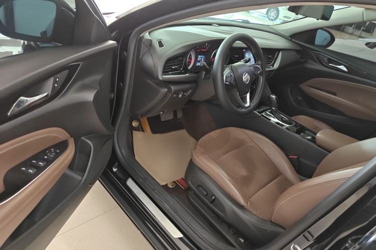 Used Buick Regal 2019 20T Elite Version China VI Standard Interior 4
