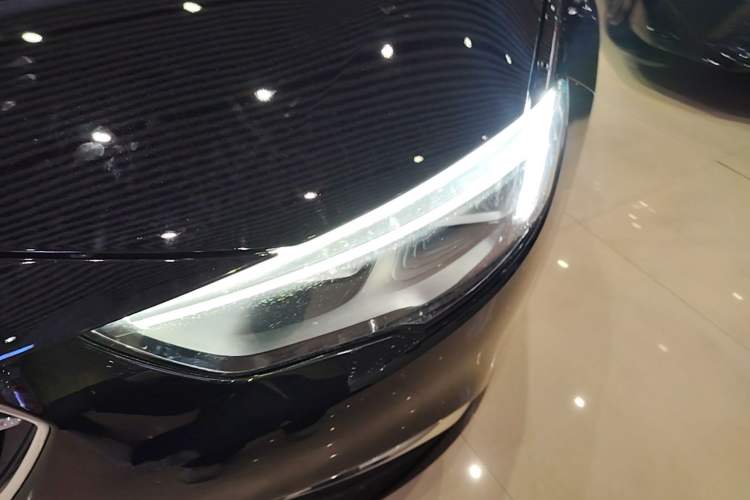 Used Buick Regal 2019 20T Elite Version China VI Standard Left Front Headlight