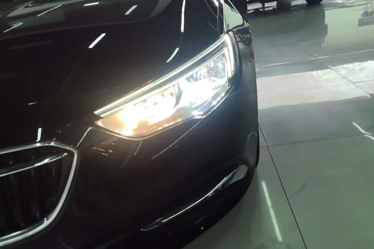 Used Buick Regal 2019 20T Elite Version China VI Standard Left Front Headlight