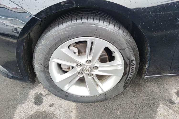 Used Buick Regal 2019 20T Elite Version China VI Standard Left Front Wheel Hub