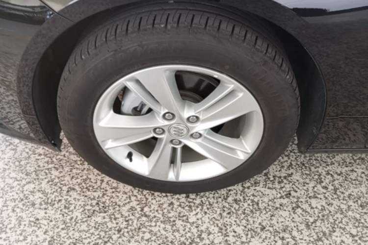 Used Buick Regal 2019 20T Elite Version China VI Standard Left Front Wheel Hub