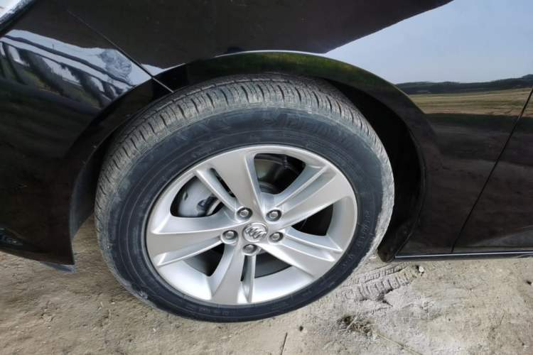 Used Buick Regal 2019 20T Elite Version China VI Standard Left Front Wheel Hub