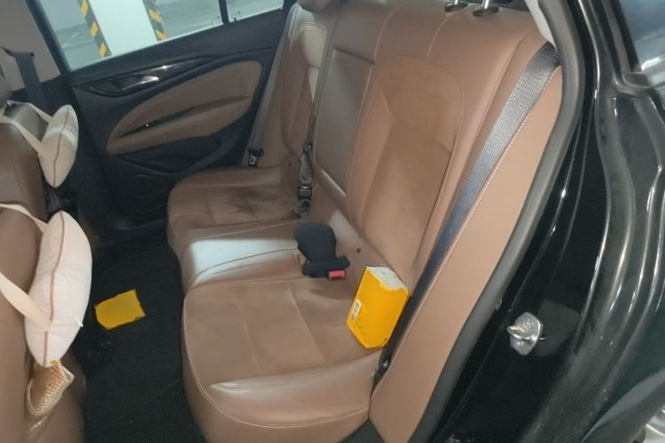Used Buick Regal 2019 20T Elite Version China VI Standard Left Rear Seat