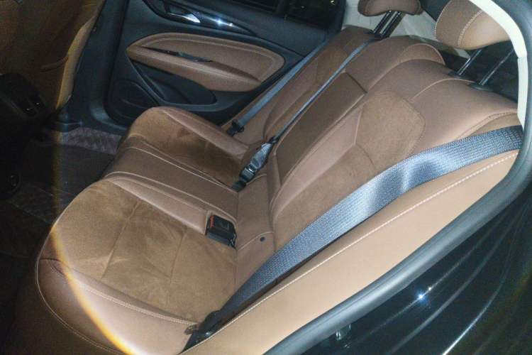 Used Buick Regal 2019 20T Elite Version China VI Standard Left Rear Seat