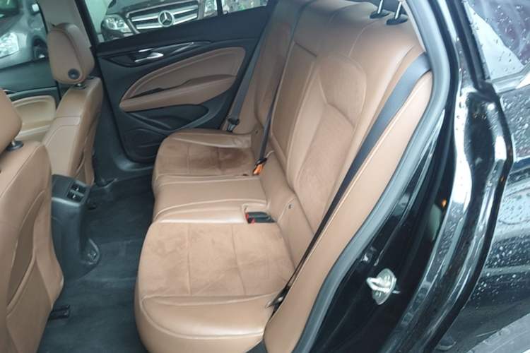 Used Buick Regal 2019 20T Elite Version China VI Standard Left Rear Seat
