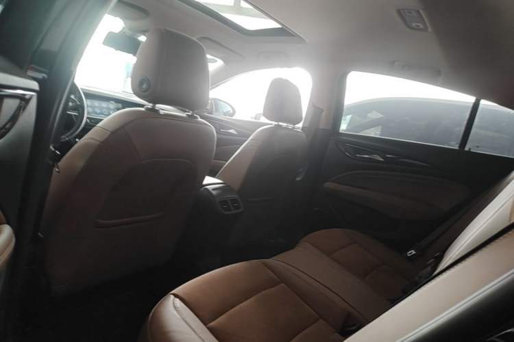 Used Buick Regal 2019 20T Elite Version China VI Standard Left Rear Seat