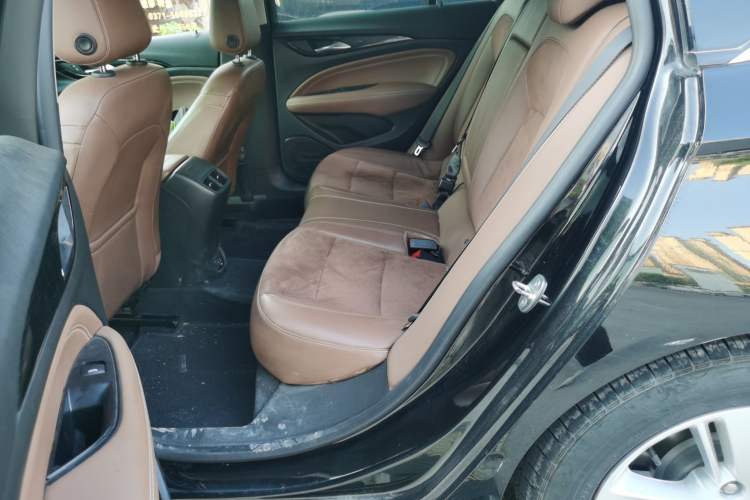 Used Buick Regal 2019 20T Elite Version China VI Standard Left Rear Seat